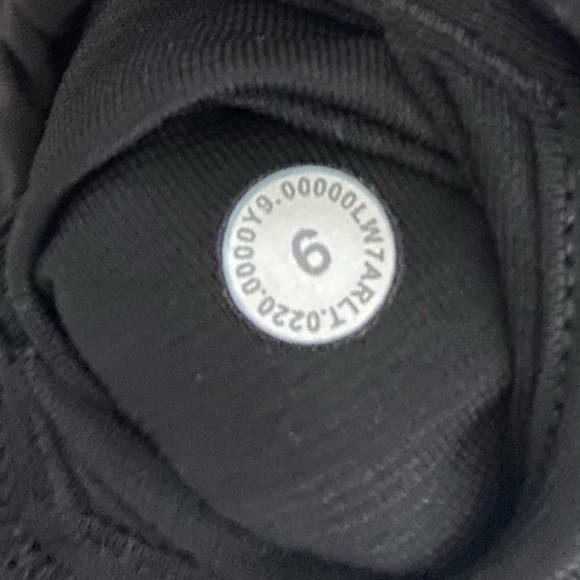 Lululemon Hotty Hot Shorts - Picture 3 of 3